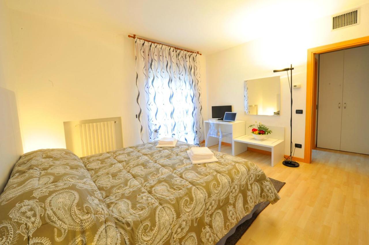 Bed And Breakfast La Sosta 폰테 산 니콜로 객실 사진